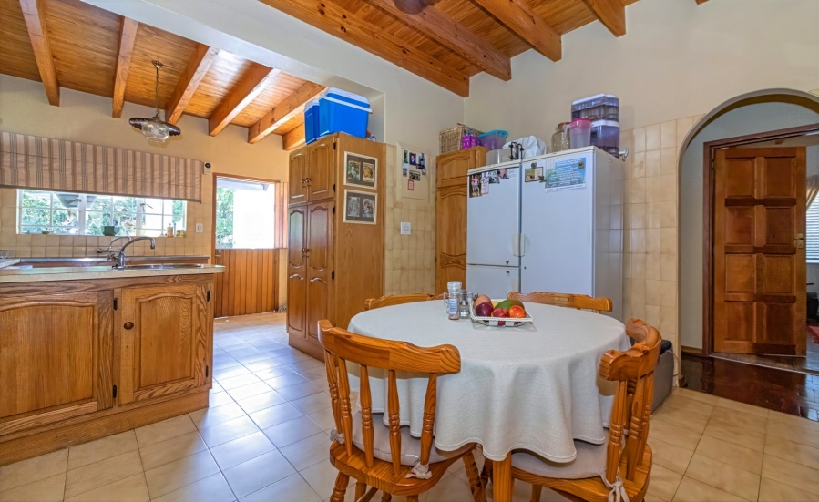 4 Bedroom Property for Sale in Wilgenhof Free State